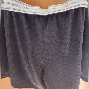 WOMEN'S CHAMPION WORKOUT SHORTS SZ LG BLACK